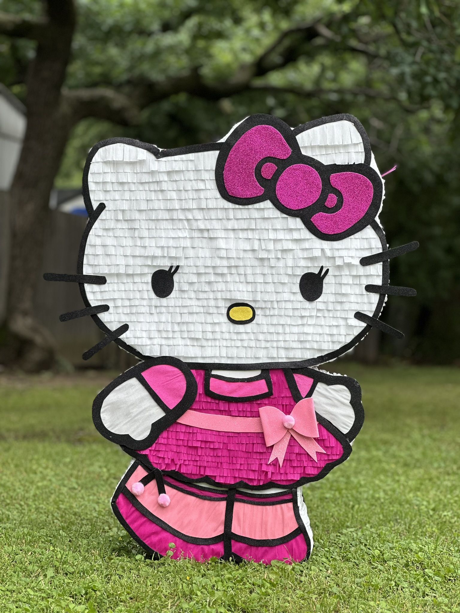 Hello Kitty Piñata