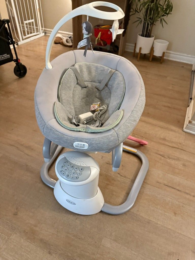 Graco Soothe My Way Baby Swing