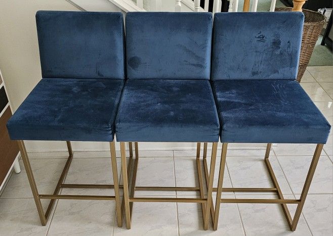 Bar Stools Kitchen Chair Counter Top Dining

From non smoking pet free home. Rarely used. Cushions are plush/firm. Seat height is 26 inches. Overall d