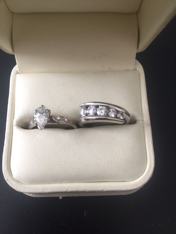Wedding Ring Set, .75K Engagement & 1K total in 5 Diamond Wedding Band (negotiable)