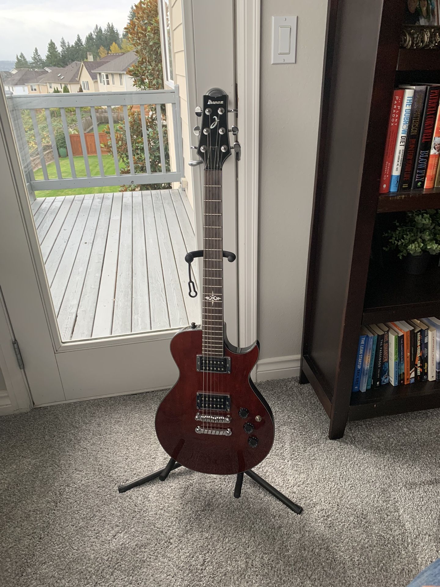 Ibanez ART100 TRC Transparent Cherry