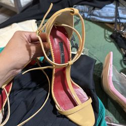 carolina herrera heels