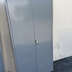 Storage Cabinets 