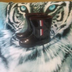 Women's Tommy Hilfiger Rain Boots Size 10