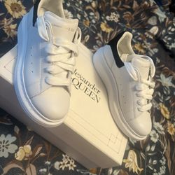 Alexander McQueen Black And White Kid Sneakers 