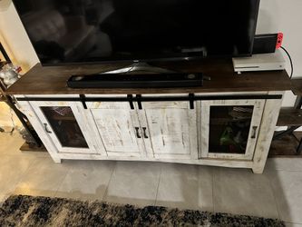 Farm Style Media Center