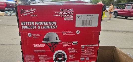Milwaukee bolt helmet new