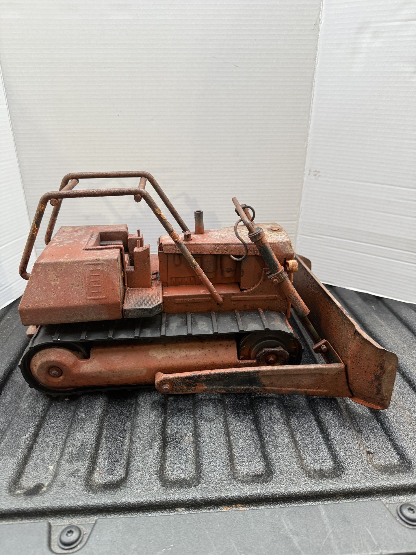 Vintage Mighty TONKA T-9 Dozer - Pressed Steel Toy Bulldozer 1970’s