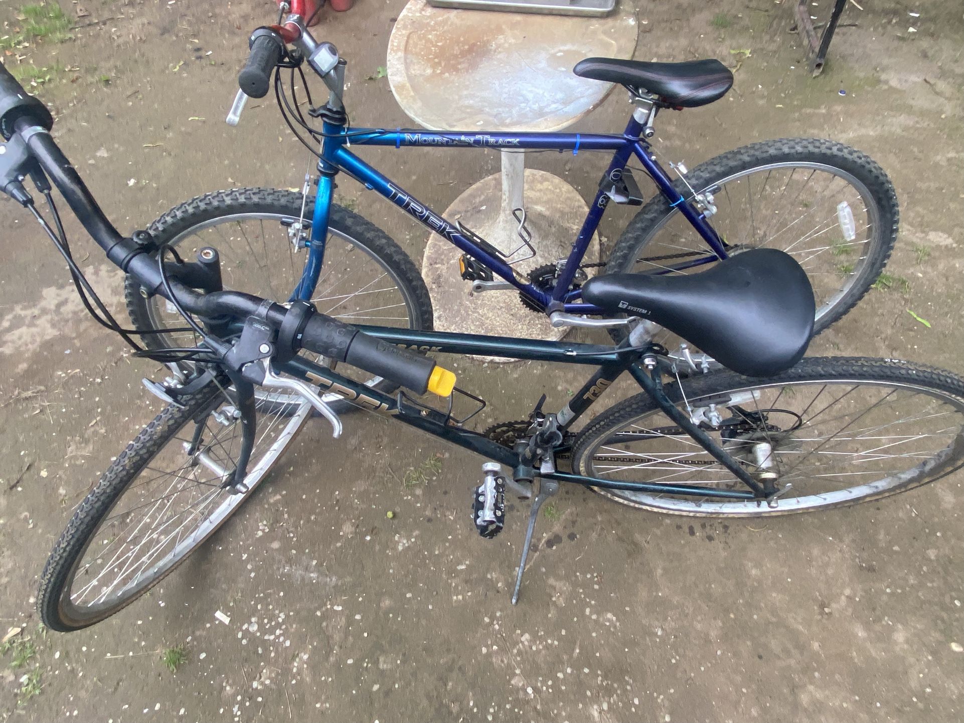 2 Bikes