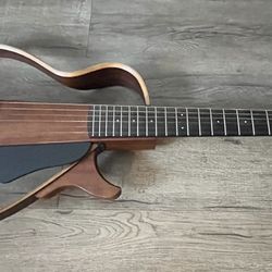 Yamaha Silent Guitar SLG200S With Gig Bag And Plug