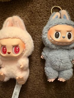 two labubus