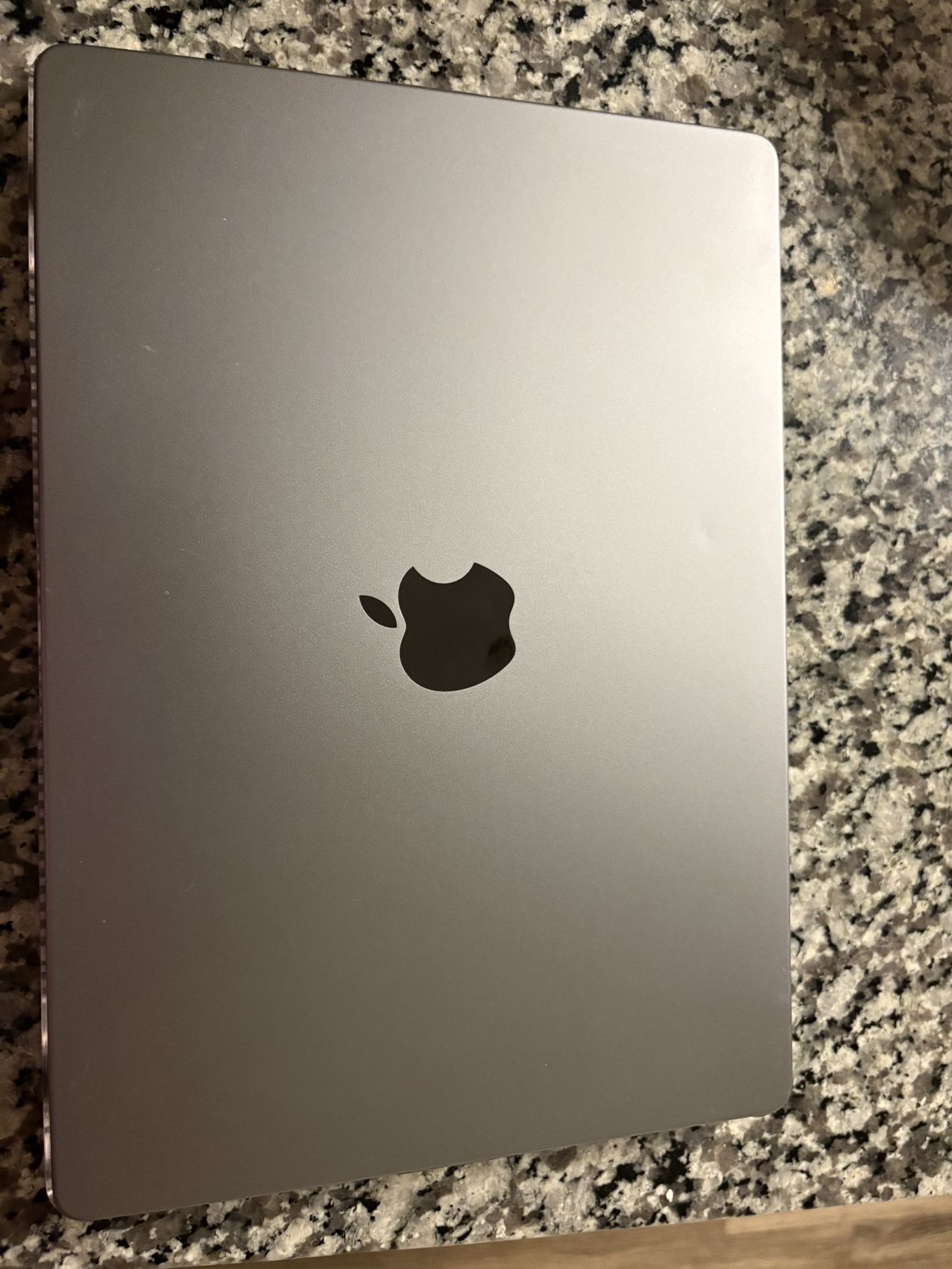MacBook M2 Pro Like New