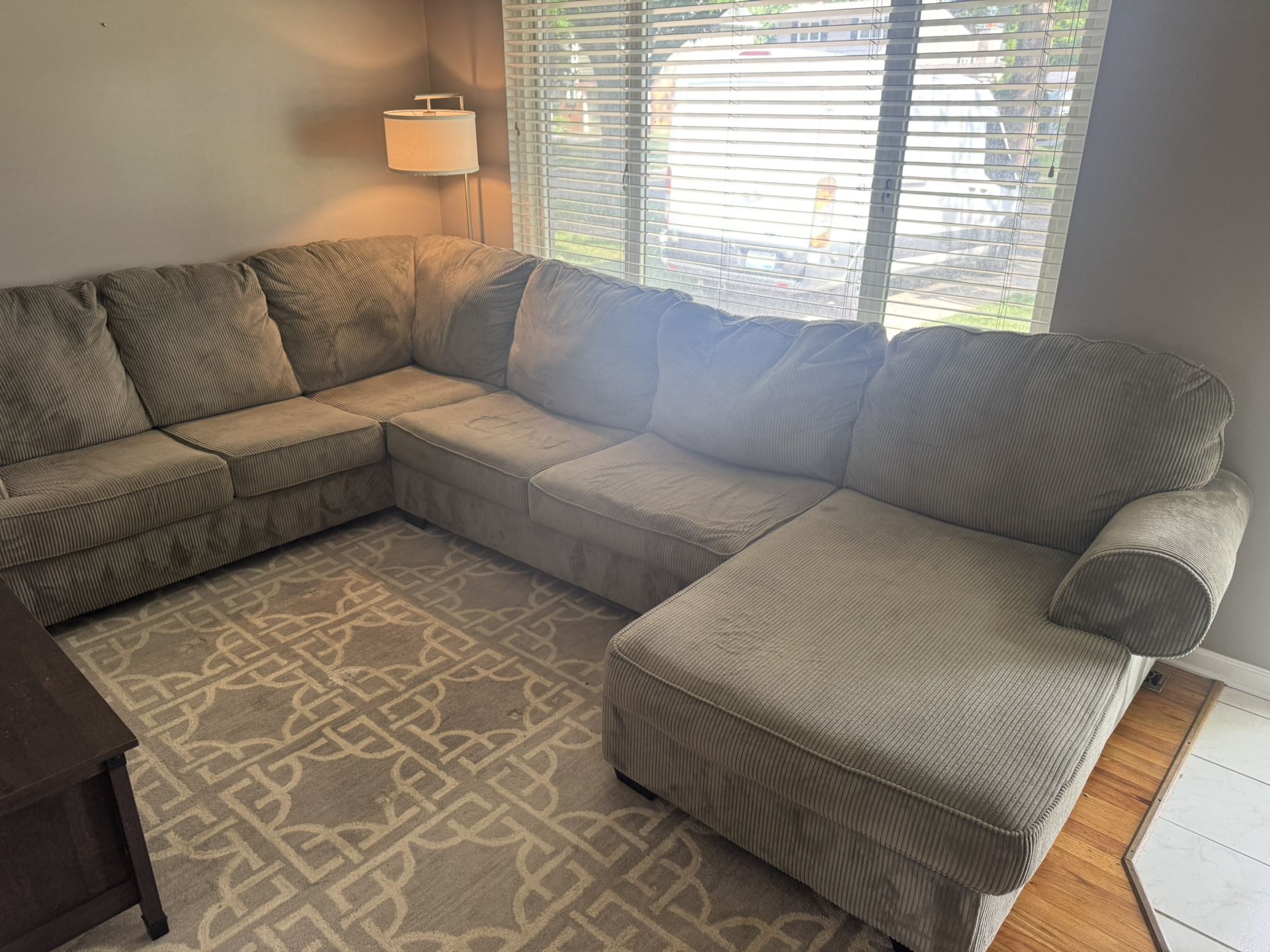 DELIVERY AVAILABLE Large U-Shaped Corduroy Fur Sectional Couch 