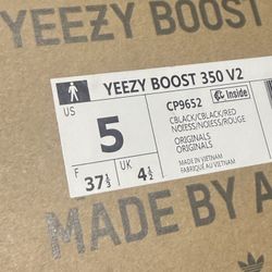 Yeezy 350 V2 Black/red