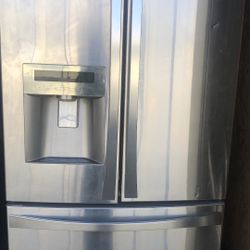 Refrgrator 