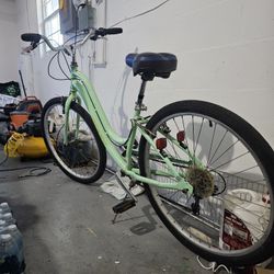 27.5 Inch HUFFY Parkside Ladies Bike