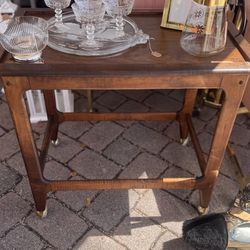 MCM Vintage - Antique Home Decor and Furniture