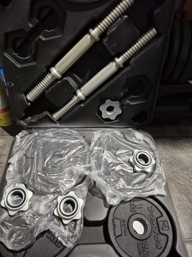 New 22lbs Each Dumbells Weights