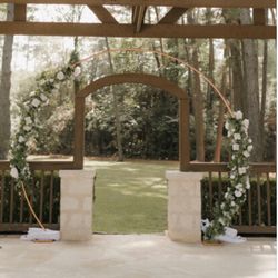 9.5 Ft Wedding Arch With Extra Floral