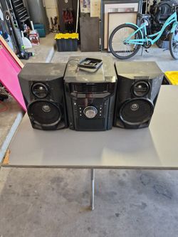 Sharp 5 Disc Stereo System