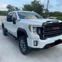 2023 GMC Sierra