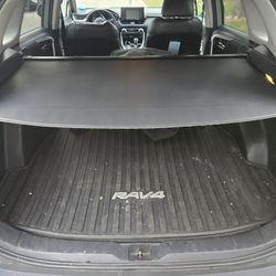 Toyota Rav4 Cargo Cover BOS