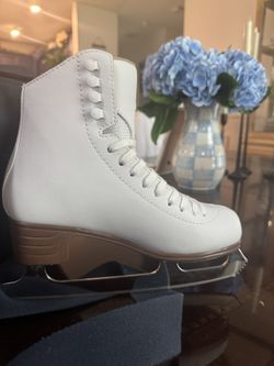 Jackson Mystique 1490 Women’s Figure Ice Skates