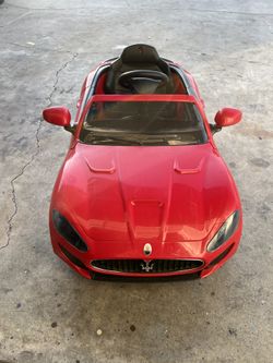 Maserati Convertible, 6 Volt, Red by Kid Trax Licensed