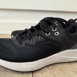 Women’s Size 9.5 Under Armour Sneaker