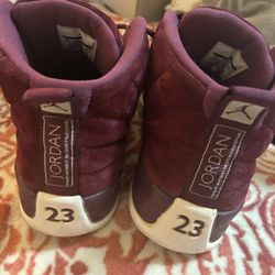 Jordan 12 Bordeaux Size 10.5