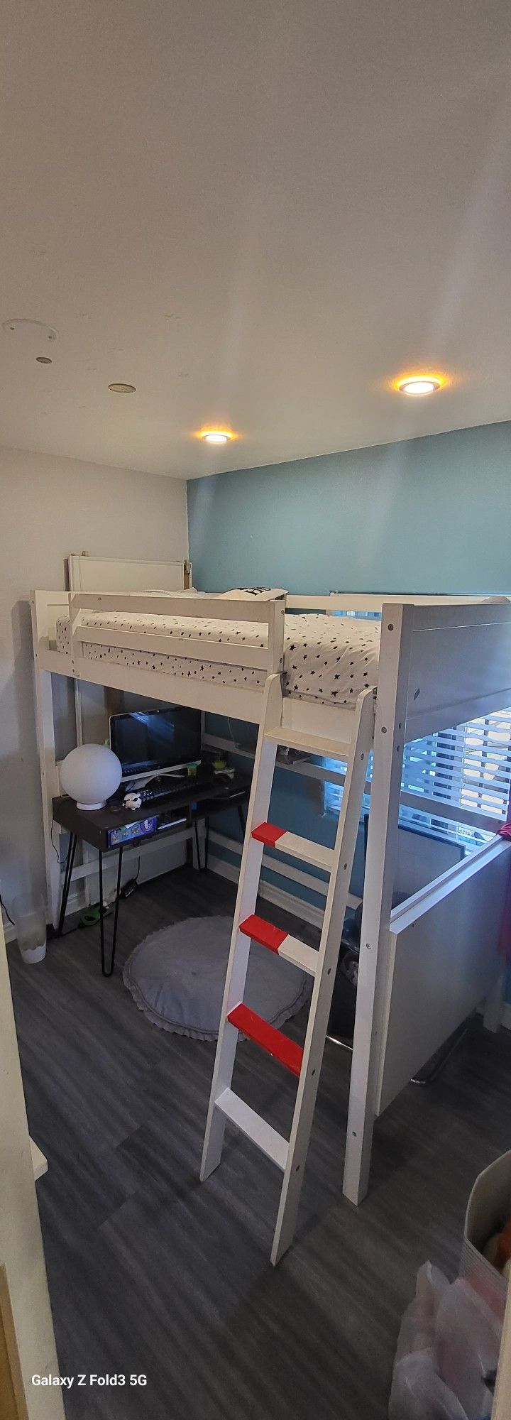 2 Twin Bunk Beds!! 2 Literas! We Have 2 Available!