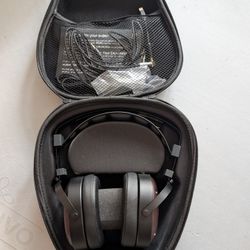 Monoprice Monolith M565C Magnetic Headphones