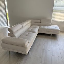 White Leather Sofá 