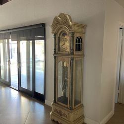 Grandfather Clock 