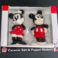 disney mickey & minnie mouse ceramic salt and pepper shakers