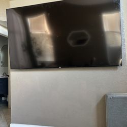 75 inch tv Roku smart tv