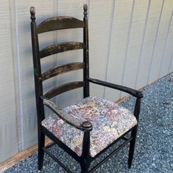 Antique Wood Ladder Back Country Farmhouse Accent Arm Chair