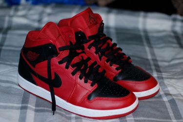 Jordan 1 Mid