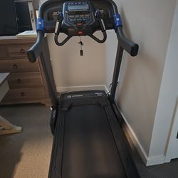 Horizon Fitness 7.0 Treadmill