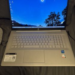 HP Laptop 17”