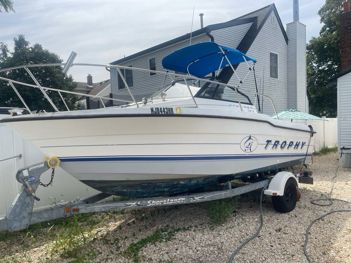1993 Bayliner Trophy