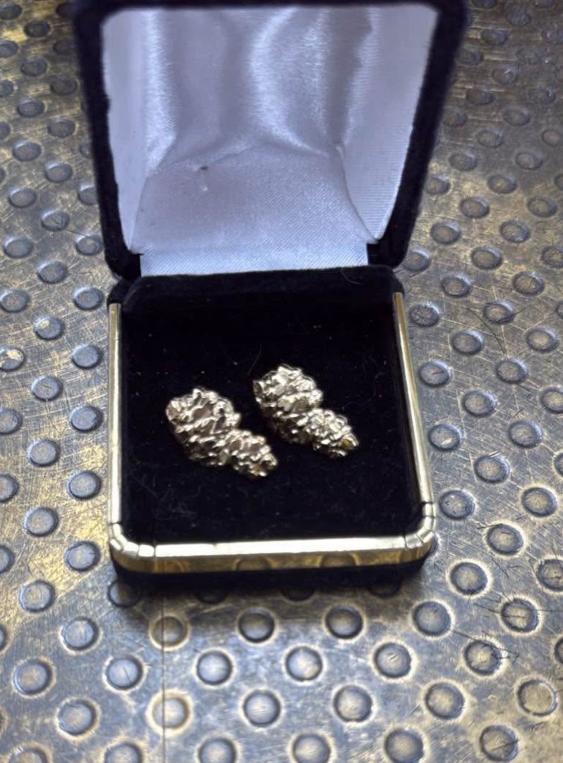 Gold Nuggets 