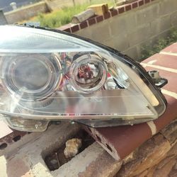 2007-2015 Mercedes C250-300-350 Right Headlamp