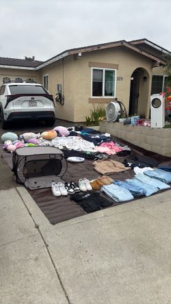GARAGE SALE + COFFEE
