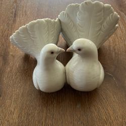 Lladro “Kissing Doves”