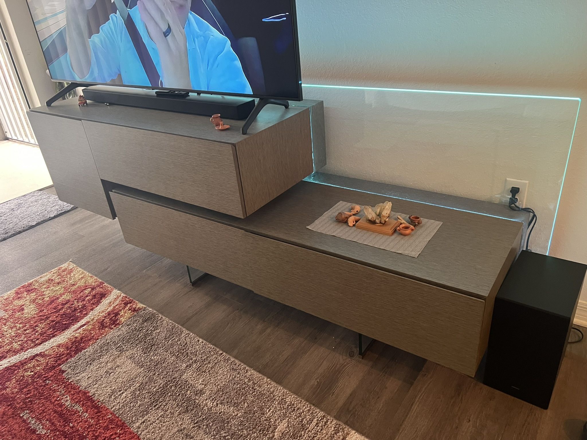 Modern LED Light Entertainment Unit