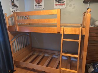 Bunk Bed.  No mattresses.