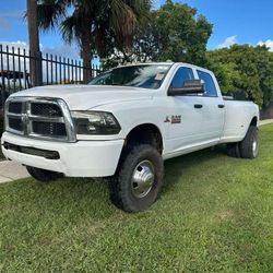 Dodge RAM 3500 Dually 
