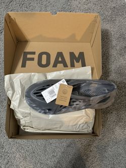 100% Authentic Yeezy Foam Runners 