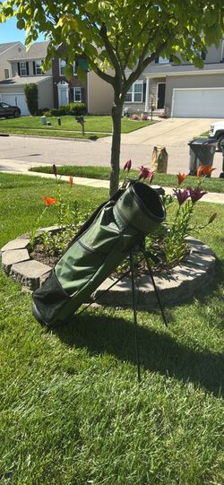 Hunter Golf bag. Medium Dark Green
